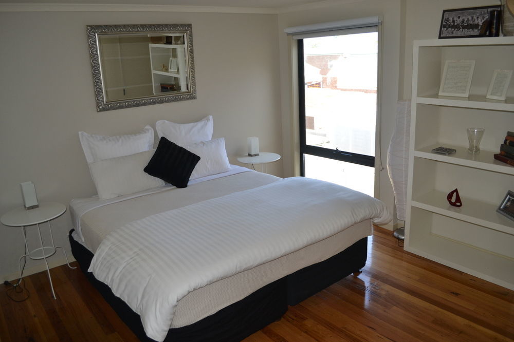 Metung Waters Motel And Apartments Ngoại thất bức ảnh