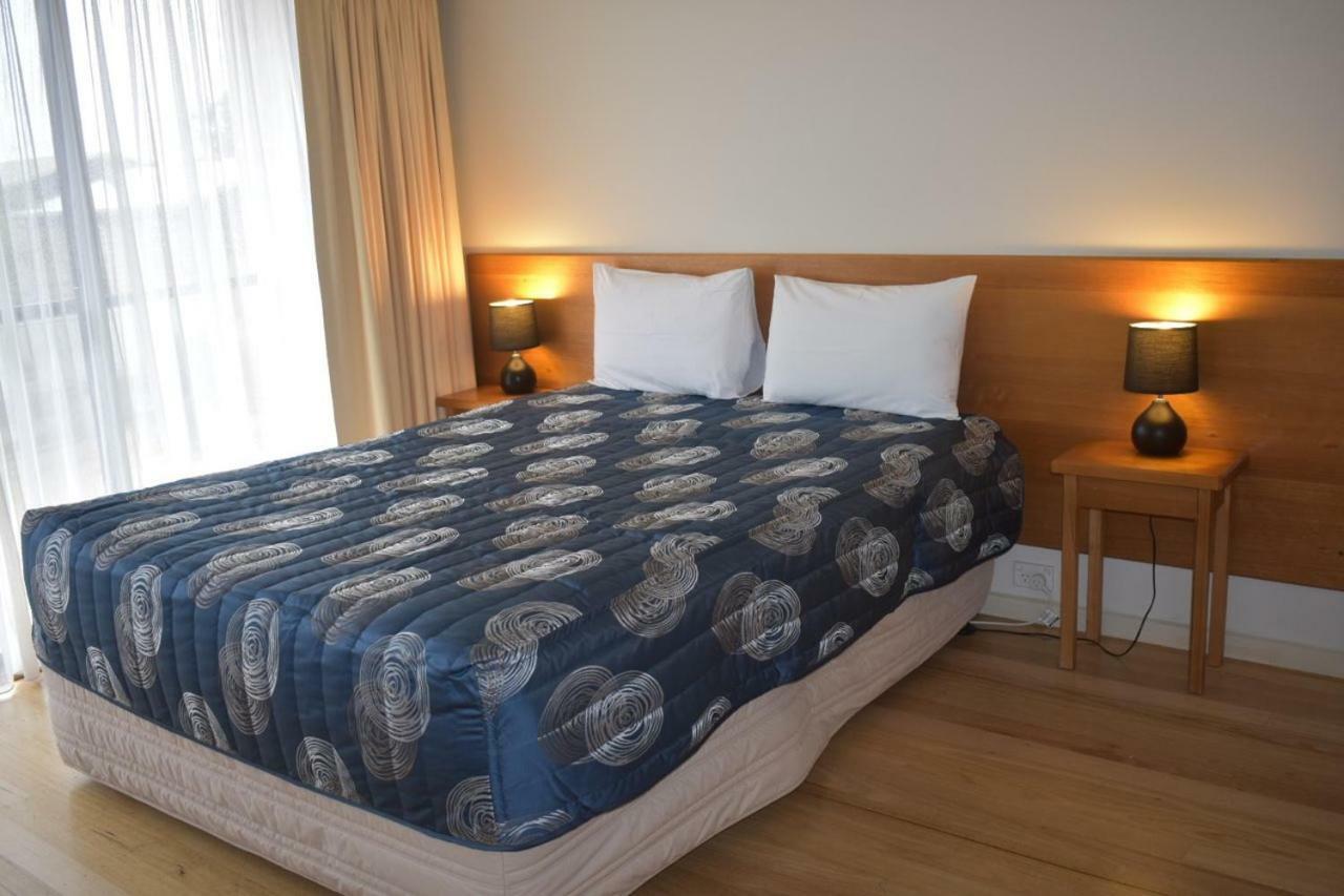 Metung Waters Motel And Apartments Ngoại thất bức ảnh